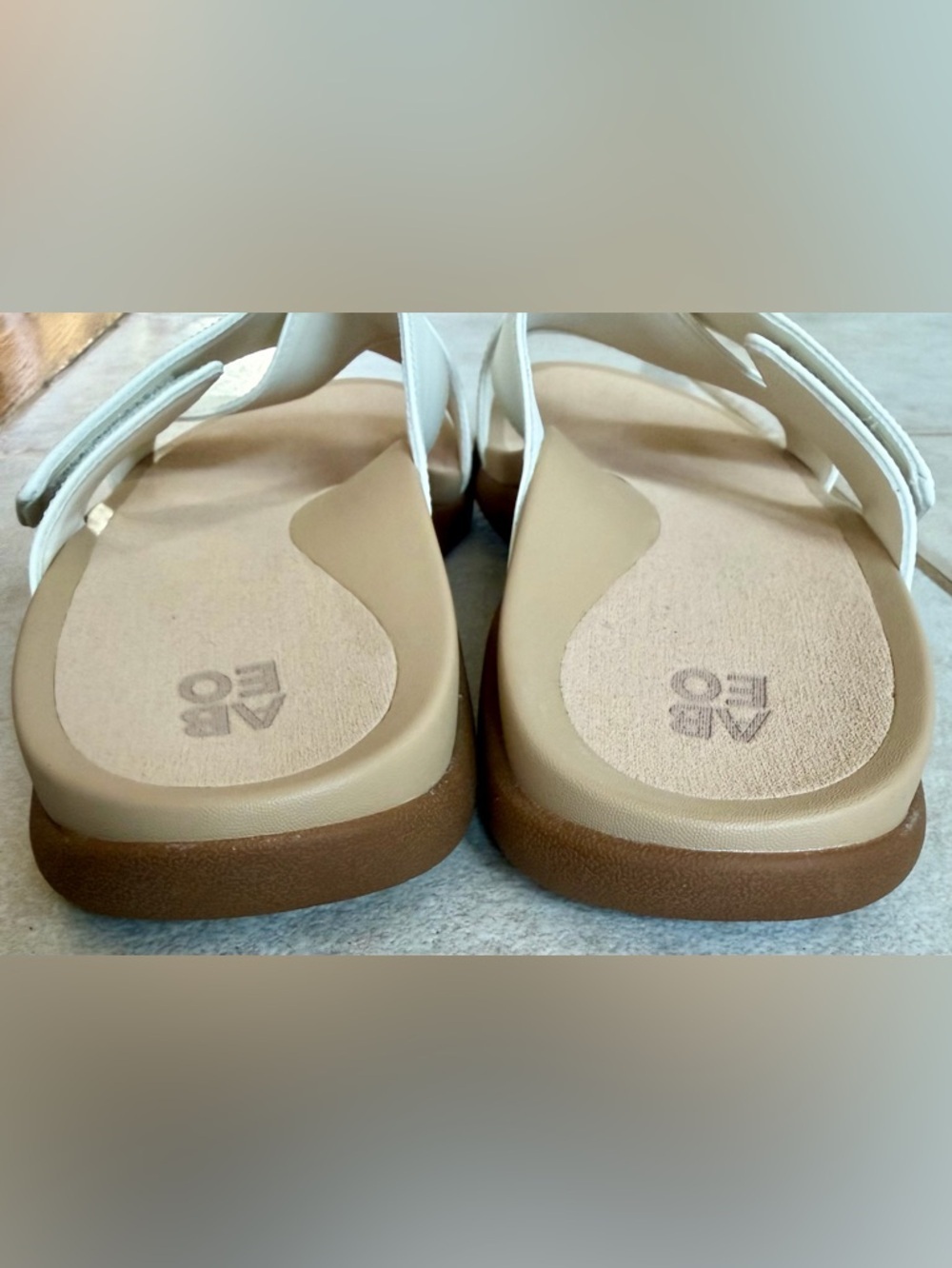 Laguna Slide Ivory Leather Sandals Adjustable Strap Size 9.5 Minimal - Picture 5 of 11